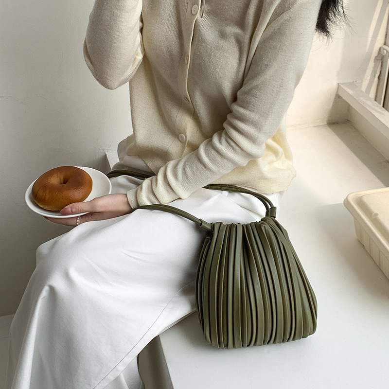 Luxury Bags Korea - Małe kwadratowe torebki crossbody ze skóry
