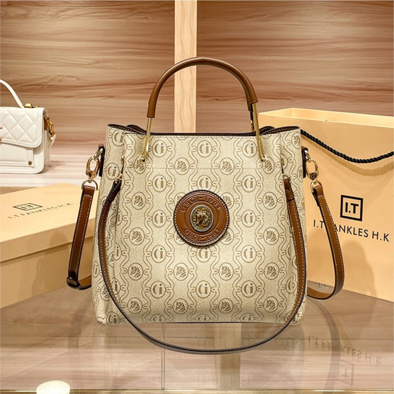 Luxury Bags For Summer - Lekka luksusowa torebka damska na wiosnę