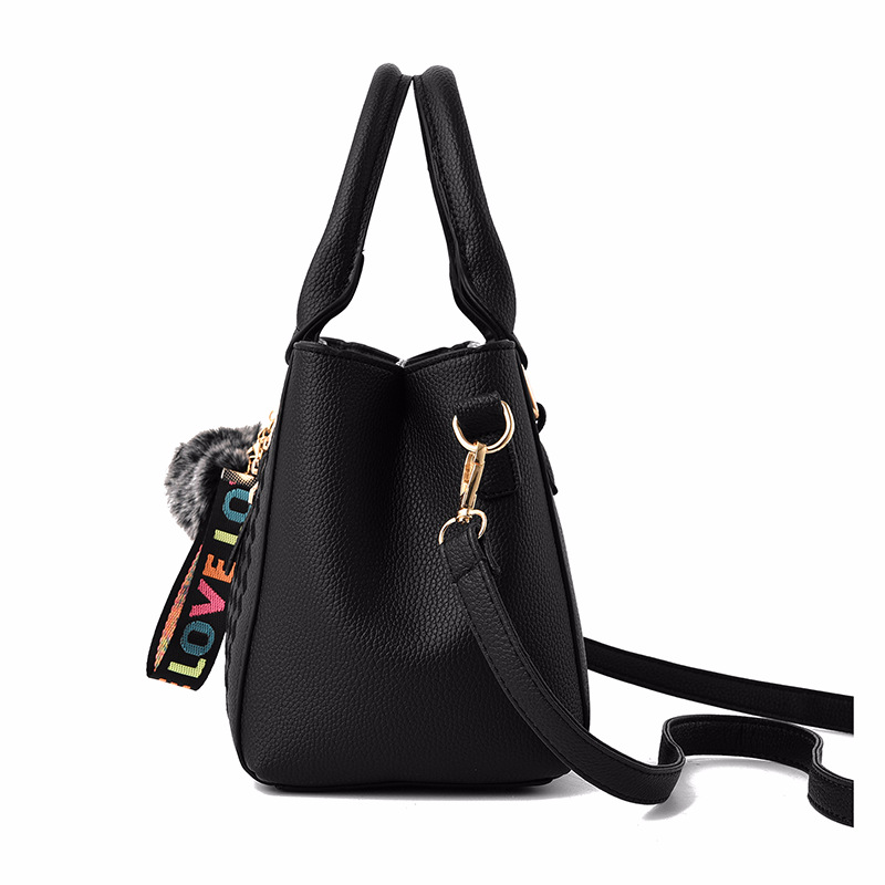 Haftowane torby kurierskie Dam – Luxury Bags Without Logo recenzja i cena