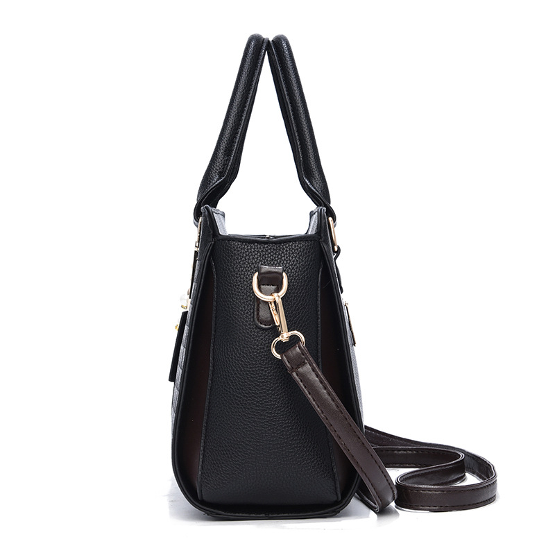 Torebka crossbody z wzorem kra – Luxury Bags Direct recenzja i cena