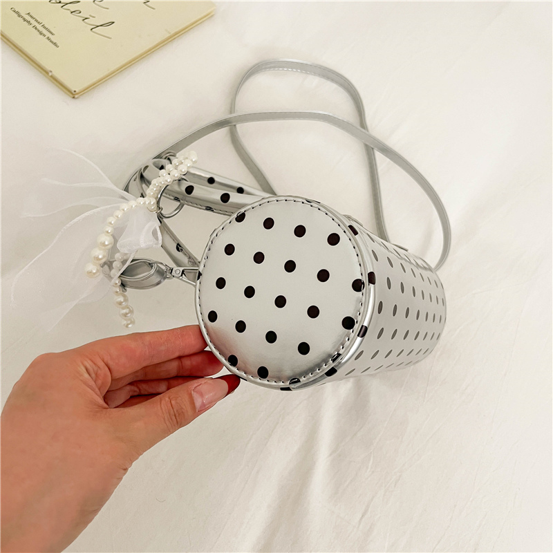 Koreańska mini torebka w kropk – Top Handle Patent Bag recenzja i cena
